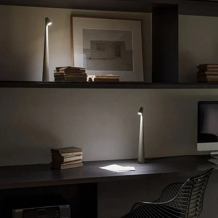 Minimalist beam LED table lamp – rechargeable cordless lamp by BROKLEN – view 12