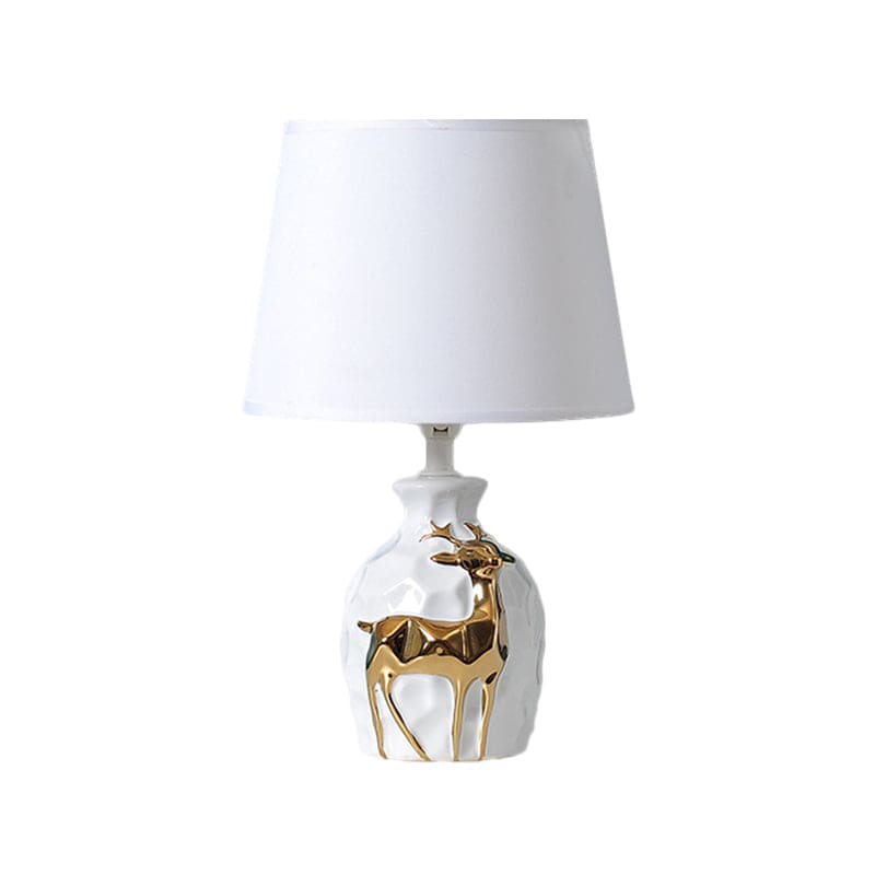 Deer ornament table lamp with classic fabric shade by BROKLEN – view 9