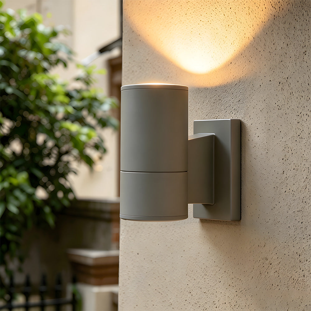 Modern cylindrical IP65 up and down LED outdoor wall light by BROKLEN – view 3