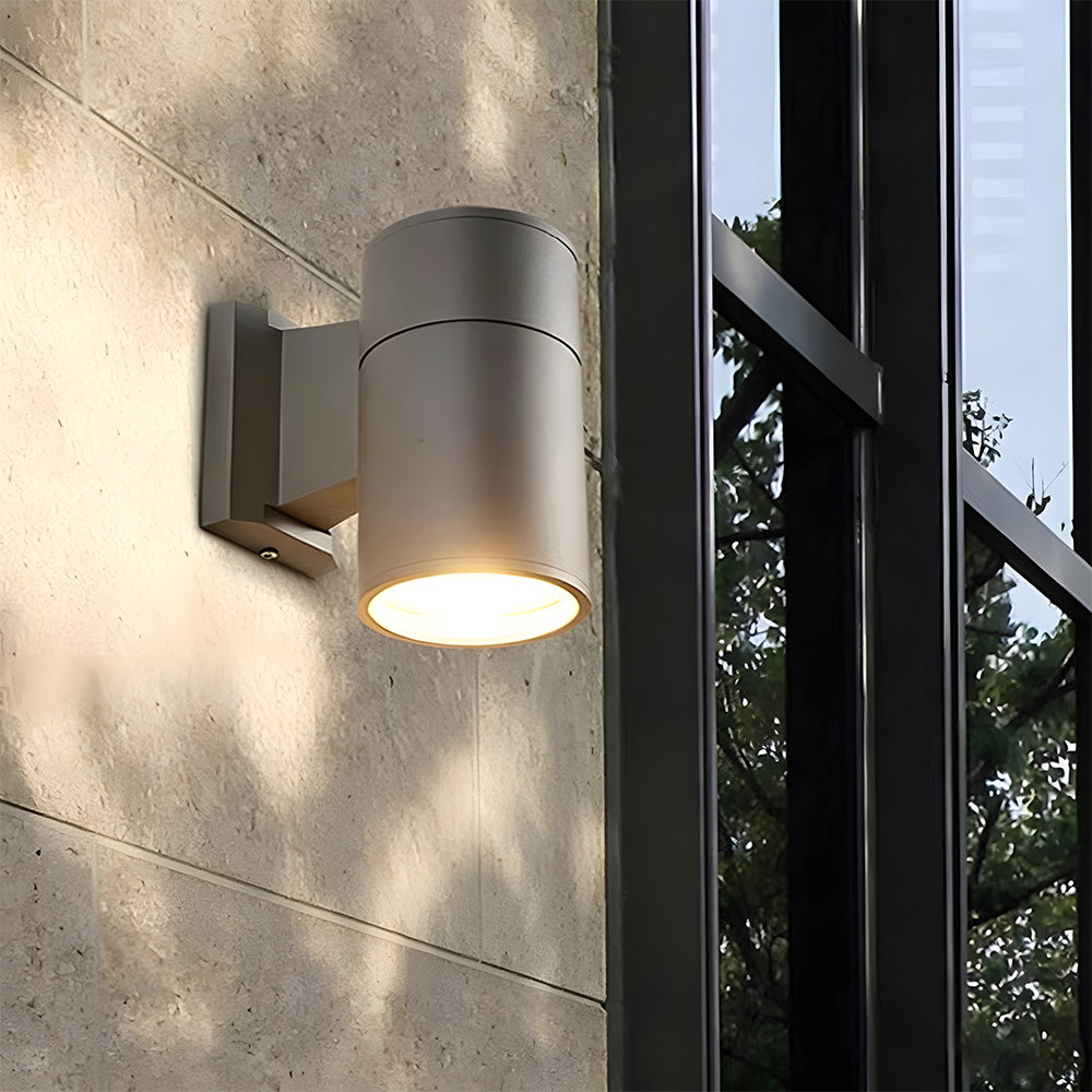 Modern cylindrical IP65 up and down LED outdoor wall light by BROKLEN – view 2