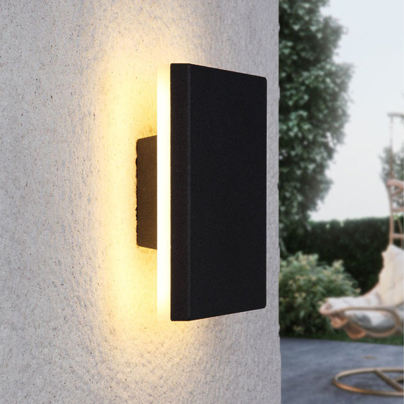 Minimalist round and square outdoor LED wall light by BROKLEN – view 11