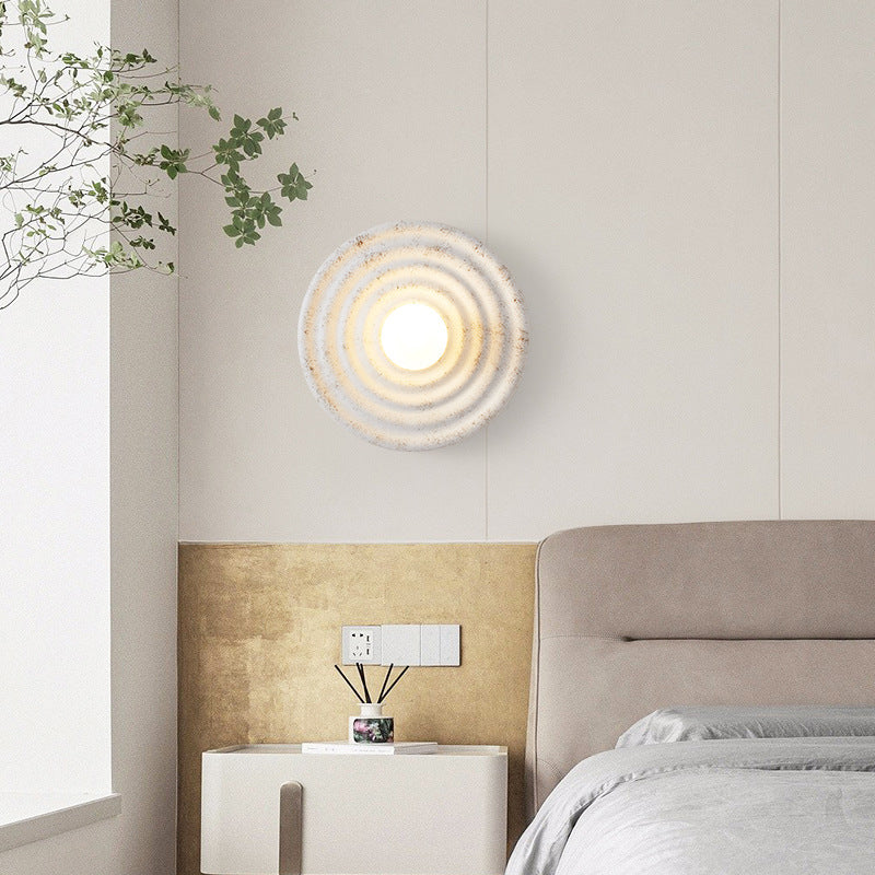 Wabi-sabi round resin wall light by BROKLEN – view 13