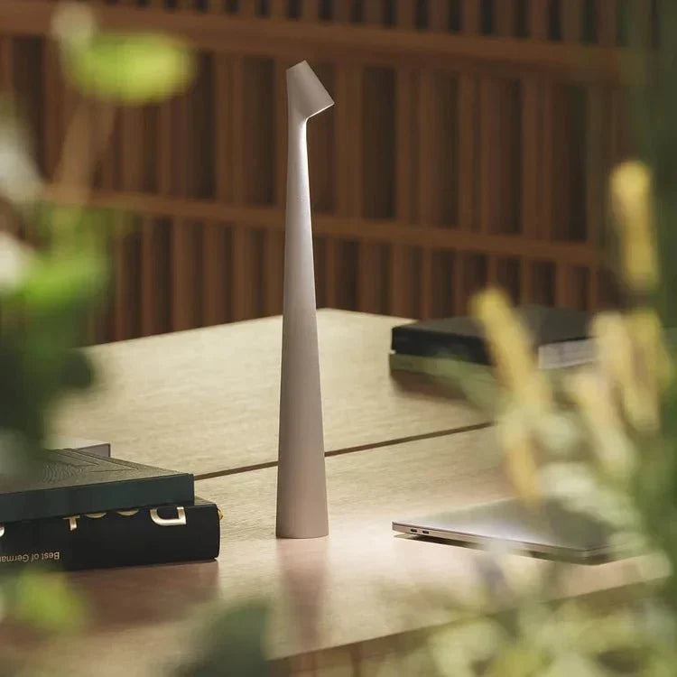 Minimalist beam LED table lamp – rechargeable cordless lamp by BROKLEN – view 13