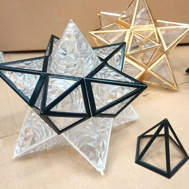 Geometric star ceiling light with E27 fitting by BROKLEN – view 11