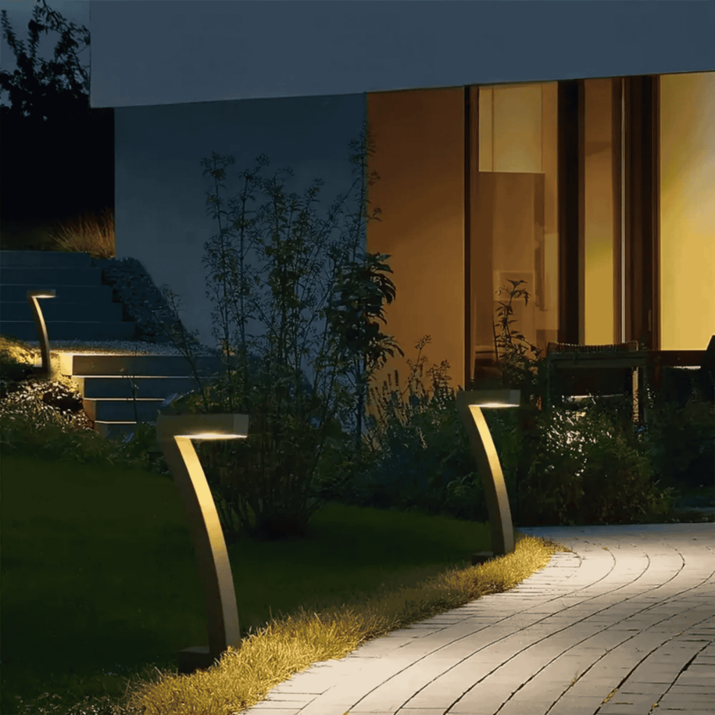 Curved solar LED garden bollard path lights by BROKLEN