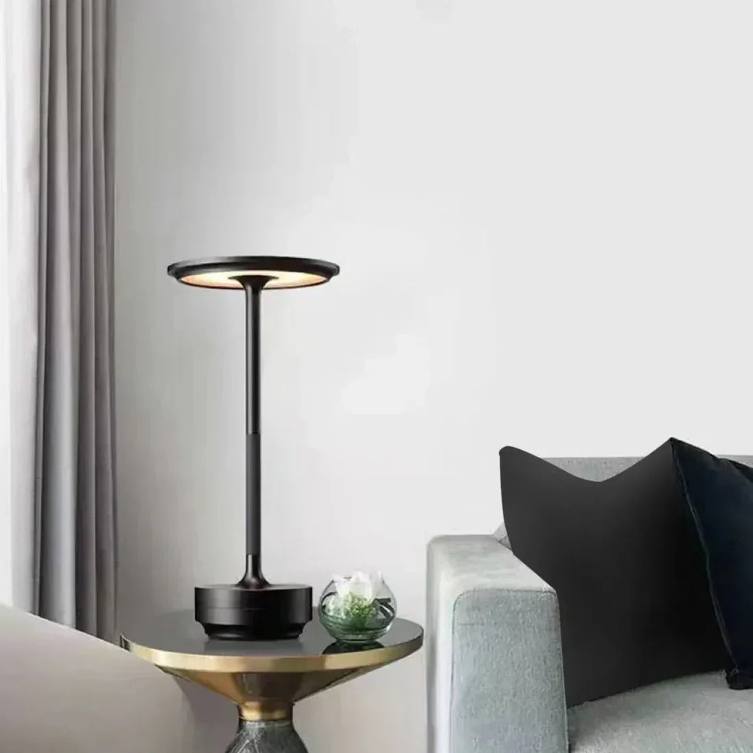 Cordless rechargeable touch dimming table lamp by BROKLEN – view 8