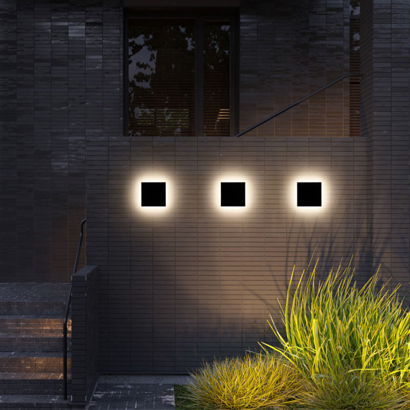 Minimalist round and square outdoor LED wall light by BROKLEN – view 5