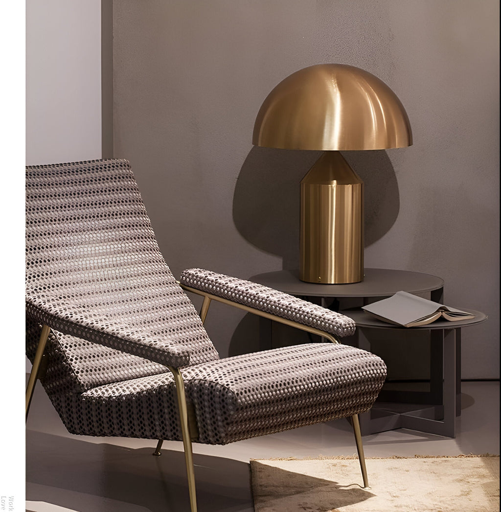 Nordic sculptural table lamp in gold and black by BROKLEN – view 9