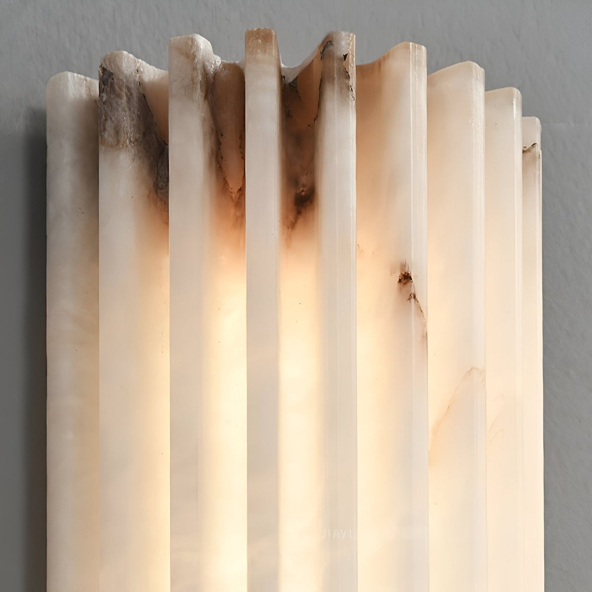 Ribbed alabaster wall light – natural stone wall sconce by BROKLEN – view 2