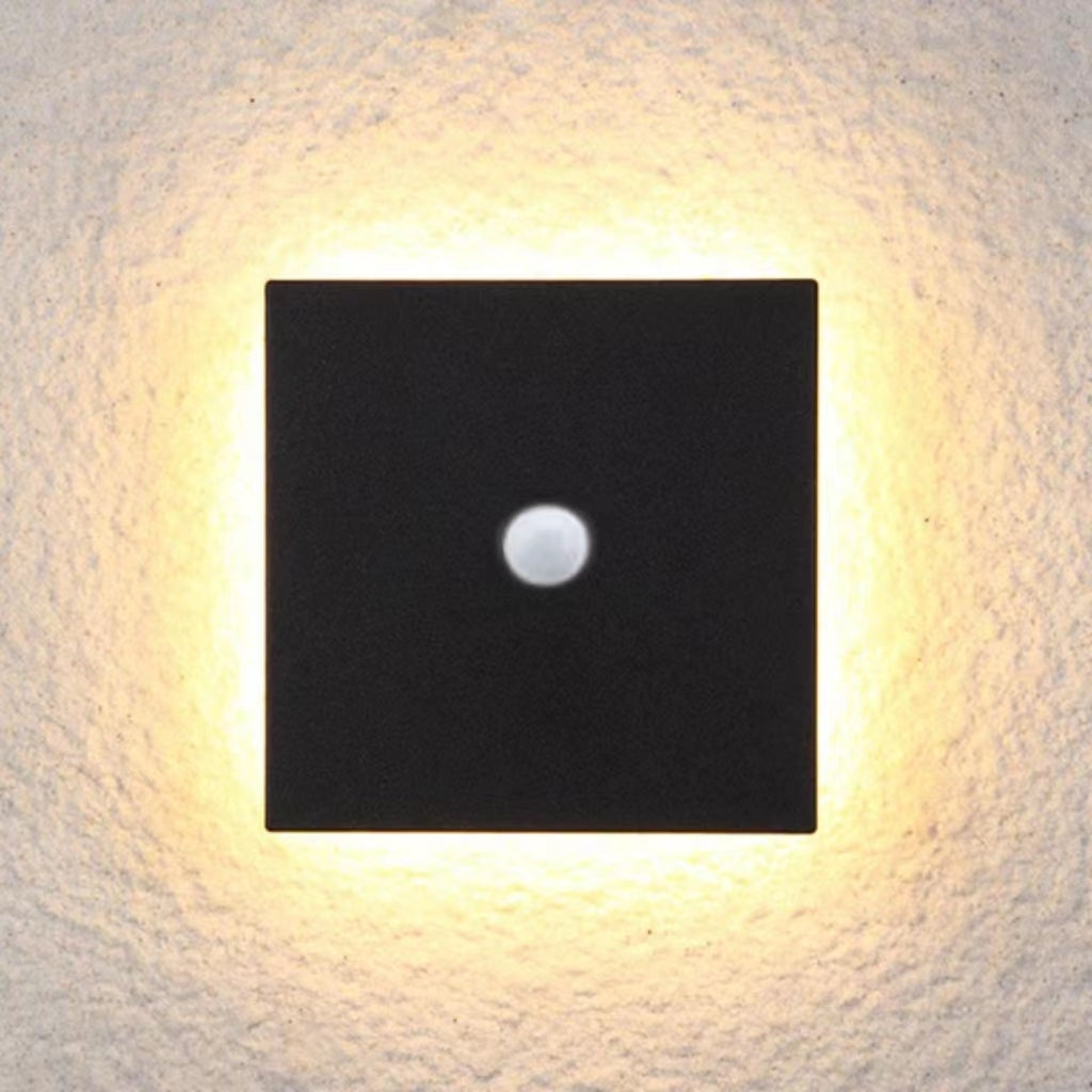Minimalist round and square outdoor LED wall light by BROKLEN – view 19