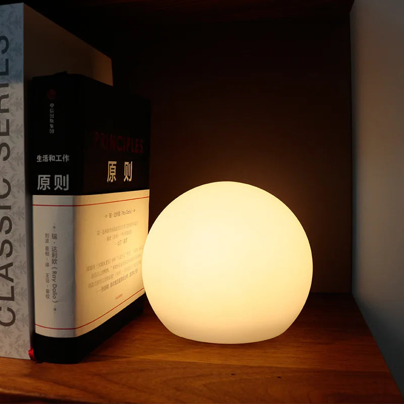 Colour-changing rechargeable LED globe lamp with remote by BROKLEN – view 2