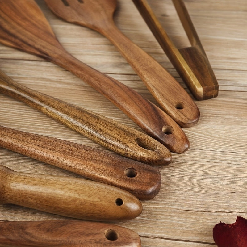 Seven piece natural wooden kitchen utensil set by BROKLEN – view 5