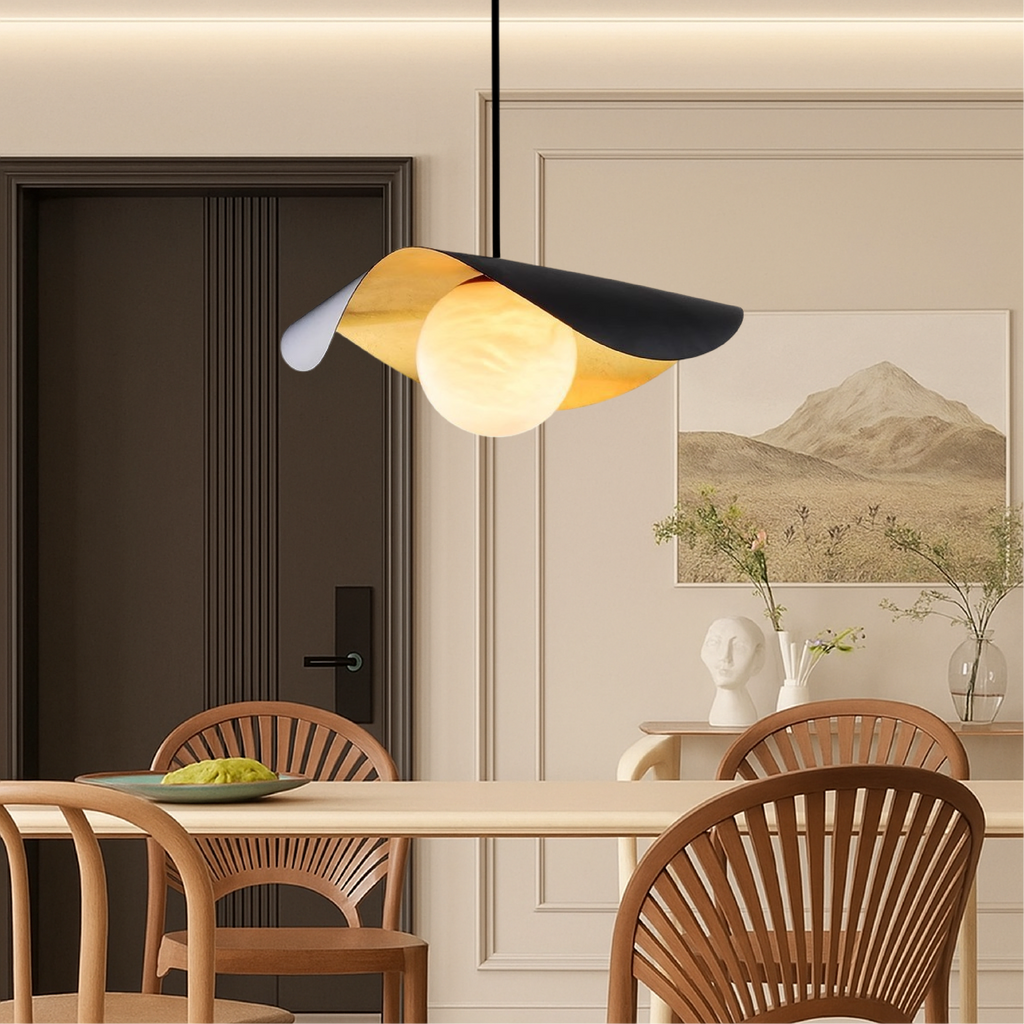 Marble ball pendant light by BROKLEN – view 2