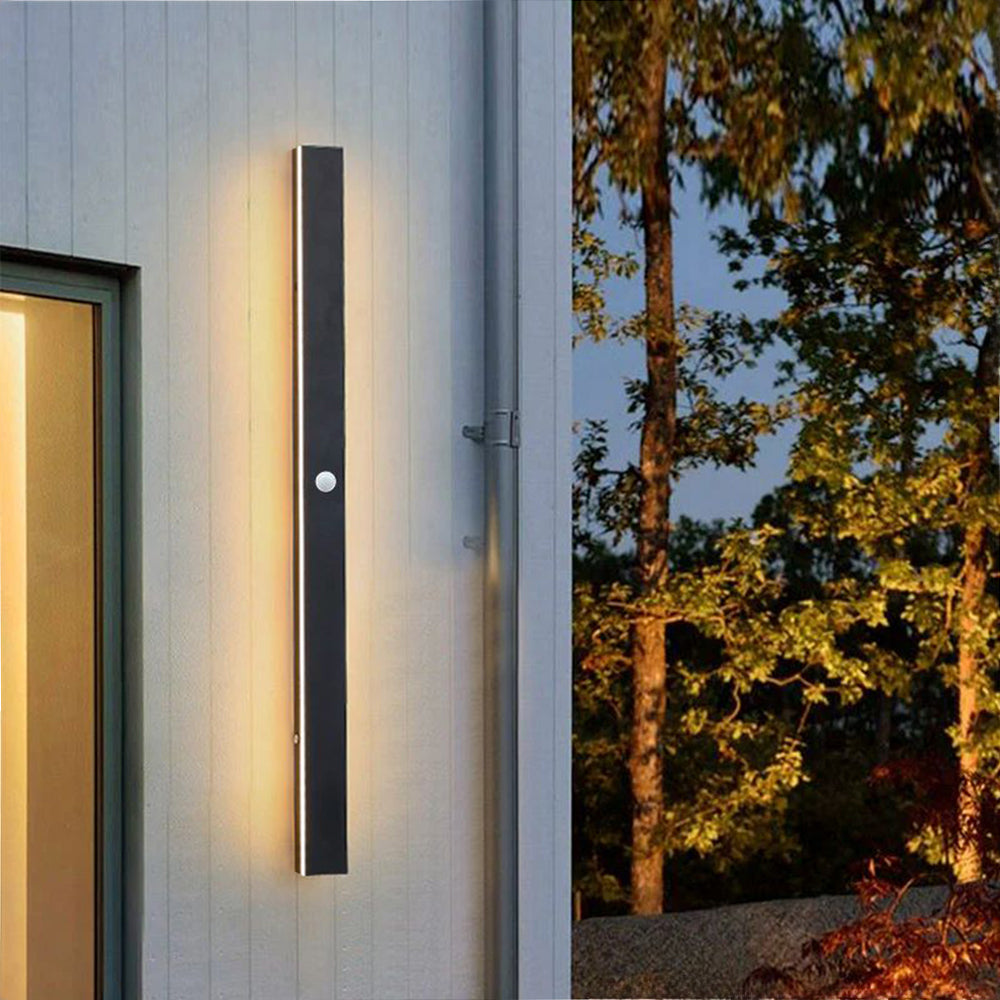 Architectural black vertical linear LED wall light by BROKLEN – view 14