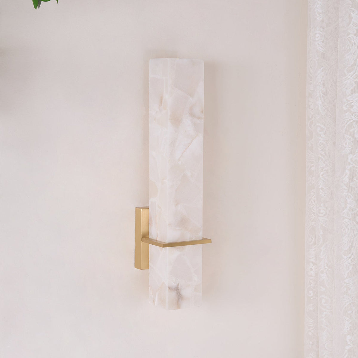 Modern rectangular alabaster LED wall light by BROKLEN – view 7