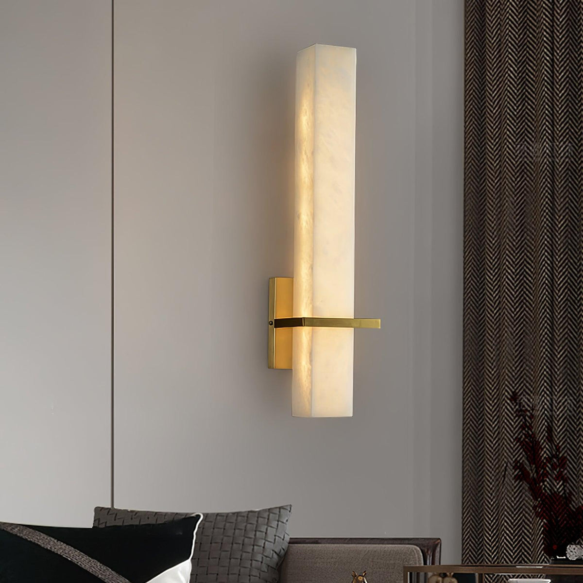 Modern rectangular alabaster LED wall light by BROKLEN – view 11