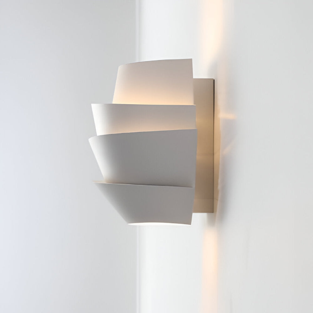 Modern LED wall lamp with overlapping curved panels by BROKLEN – view 12
