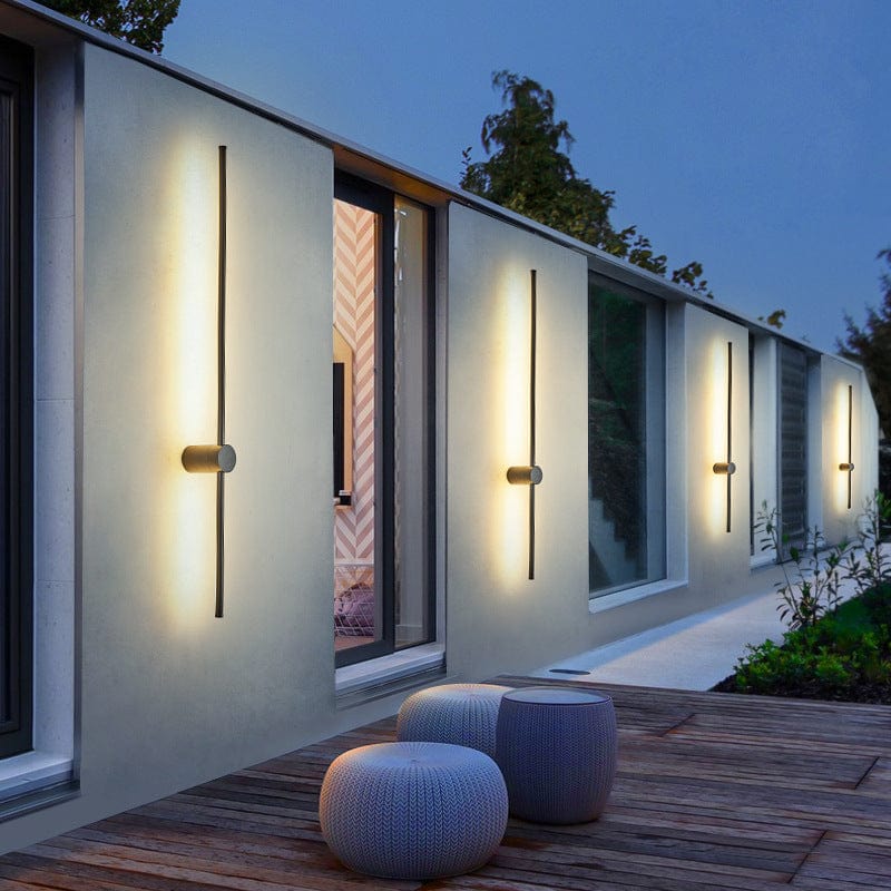 Minimalist linear LED outdoor wall light by BROKLEN