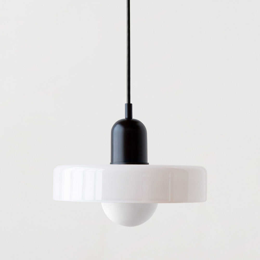 Ribbed glass pendant light for kitchen island by BROKLEN – view 9