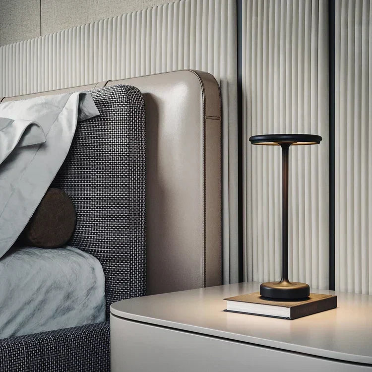 Cordless rechargeable touch dimming table lamp by BROKLEN – view 15