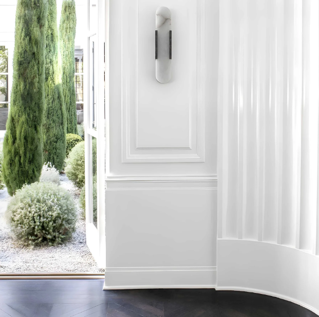 Nordic alabaster wall light with gold and black finish by BROKLEN – view 6