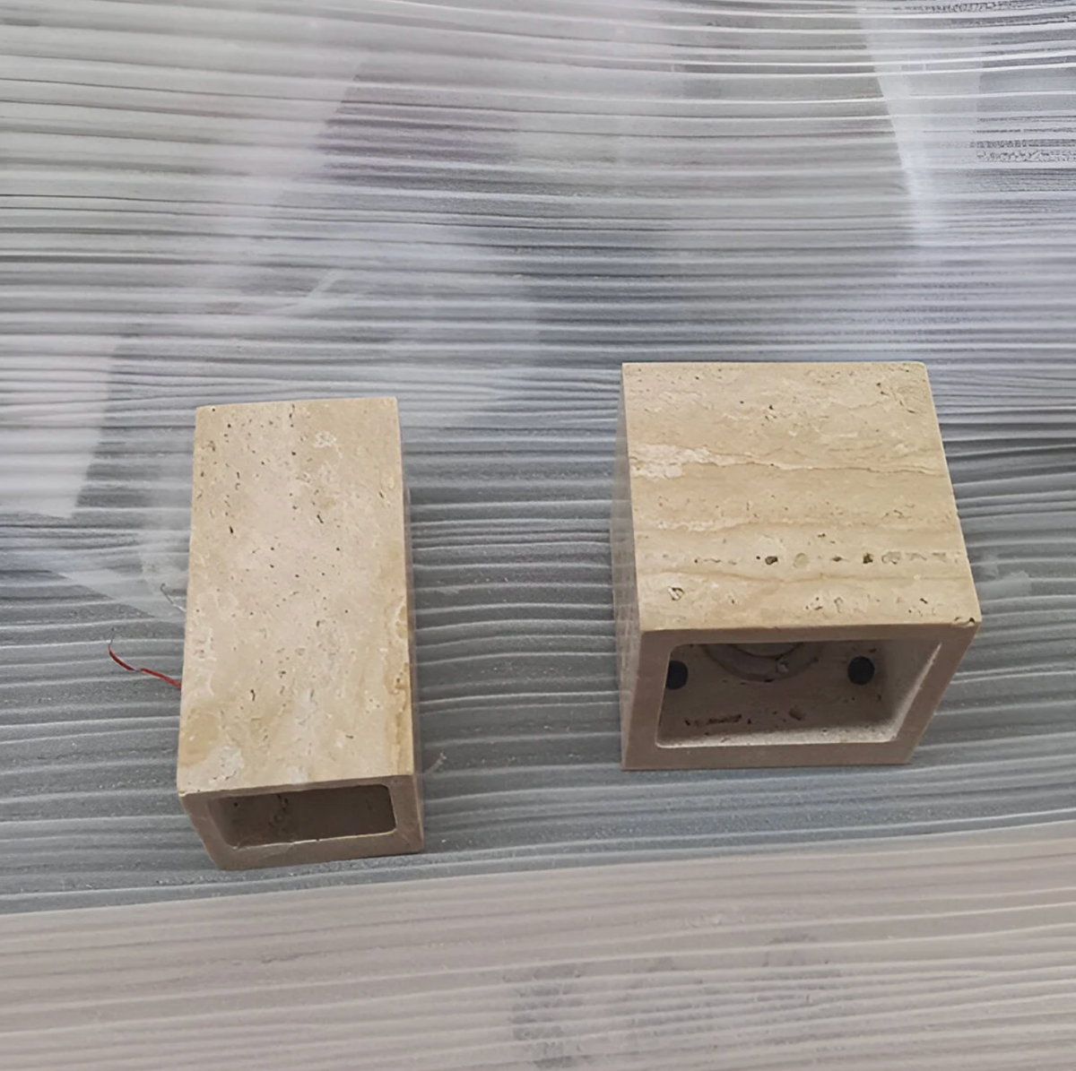 Natural travertine stone up down wall light by BROKLEN – view 24