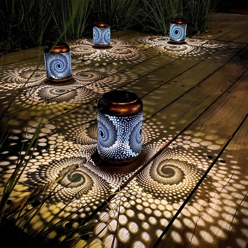 Solar garden light with spiral projection design by BROKLEN – view 2
