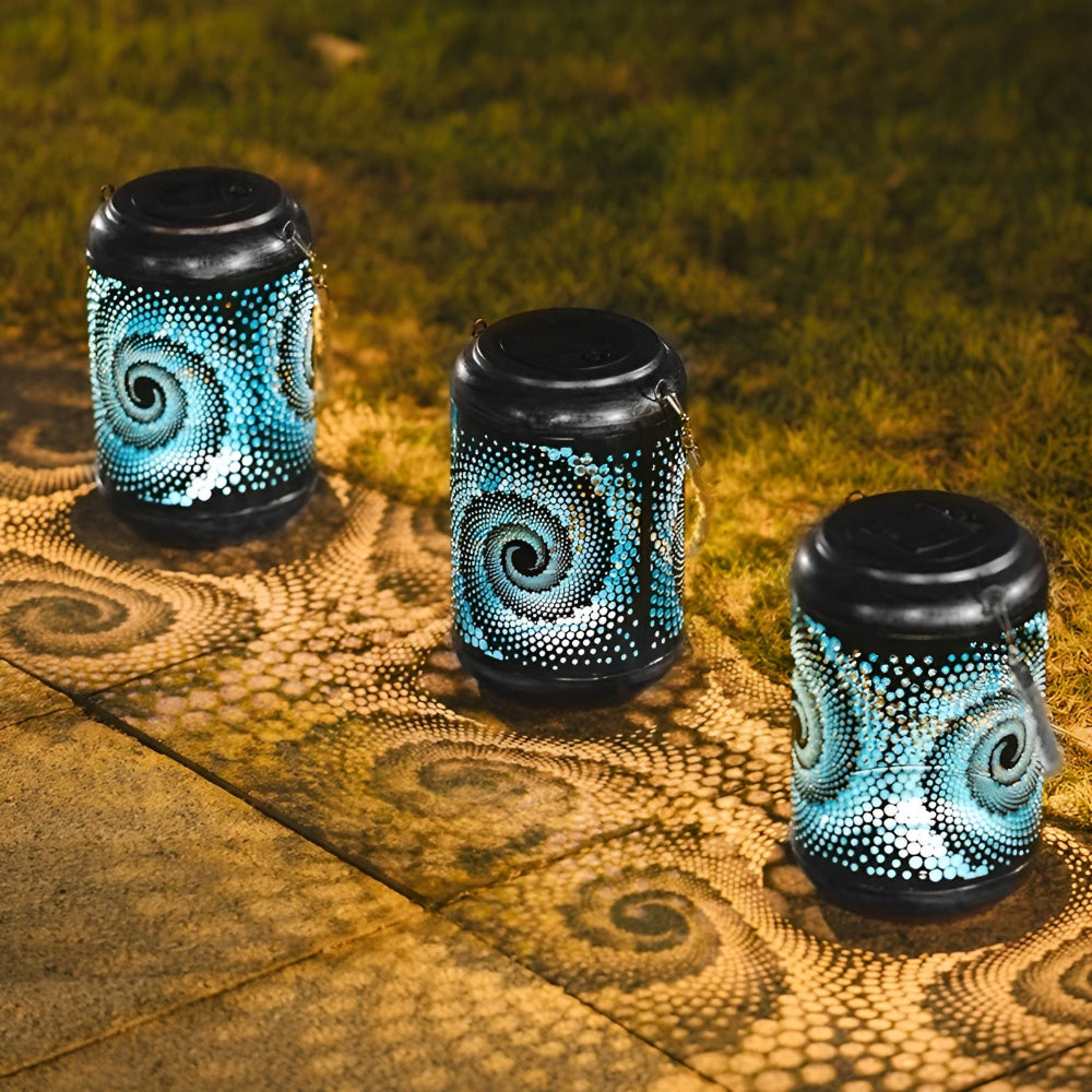 Solar garden light with spiral projection design by BROKLEN – view 3