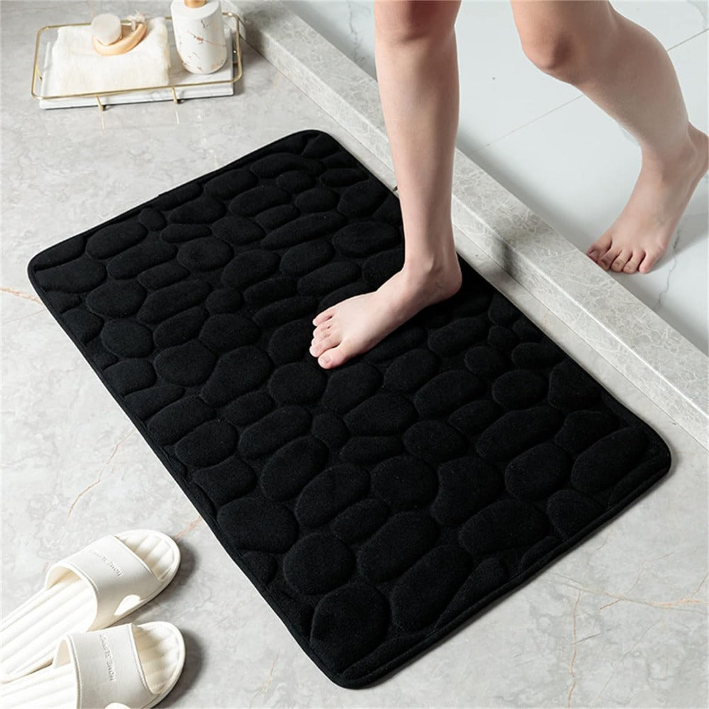 Soft plush microfibre non-slip bath mat by BROKLEN – view 3