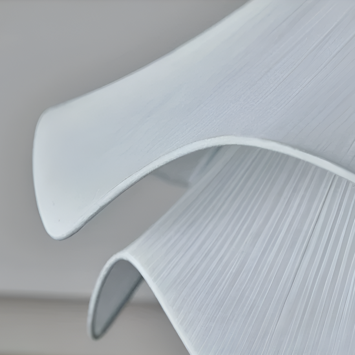 Japandi Wavy Fabric Pendant Light – White Pleated Fabric Ceiling Light