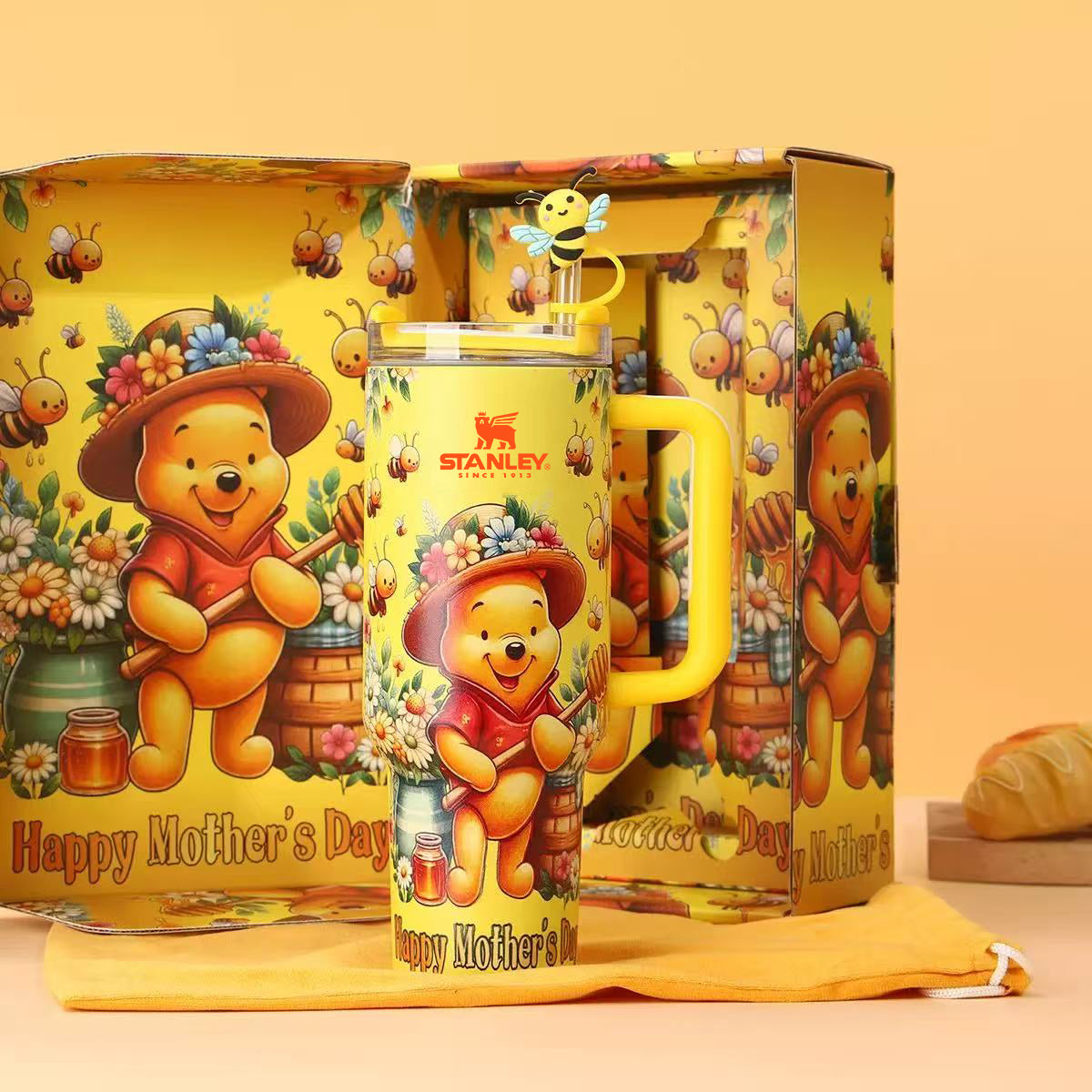 Stanley x Winnie the Pooh Mom Tumbler Gift Set 40oz