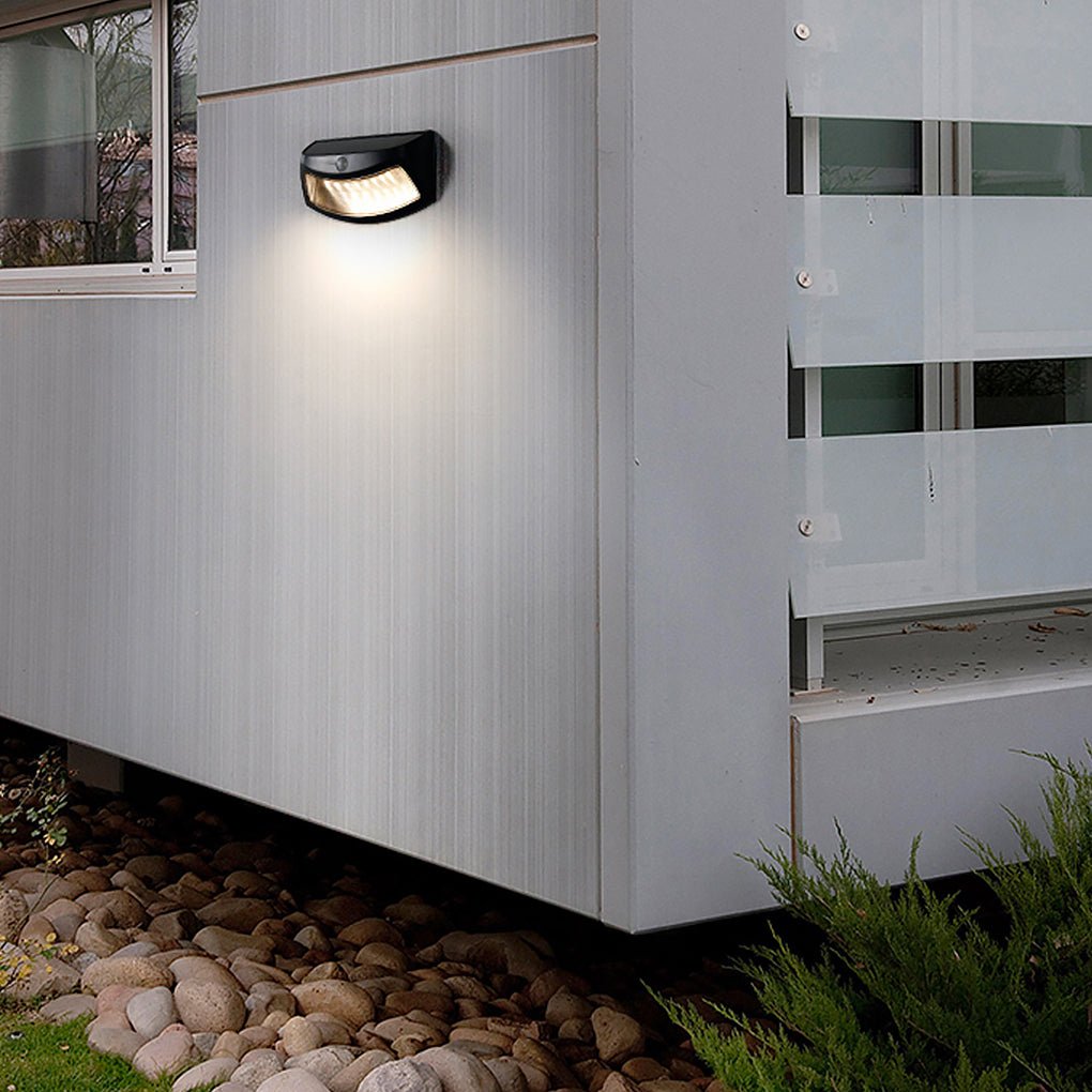 Industrial black LED outdoor wall light with motion sensor by BROKLEN – view 7