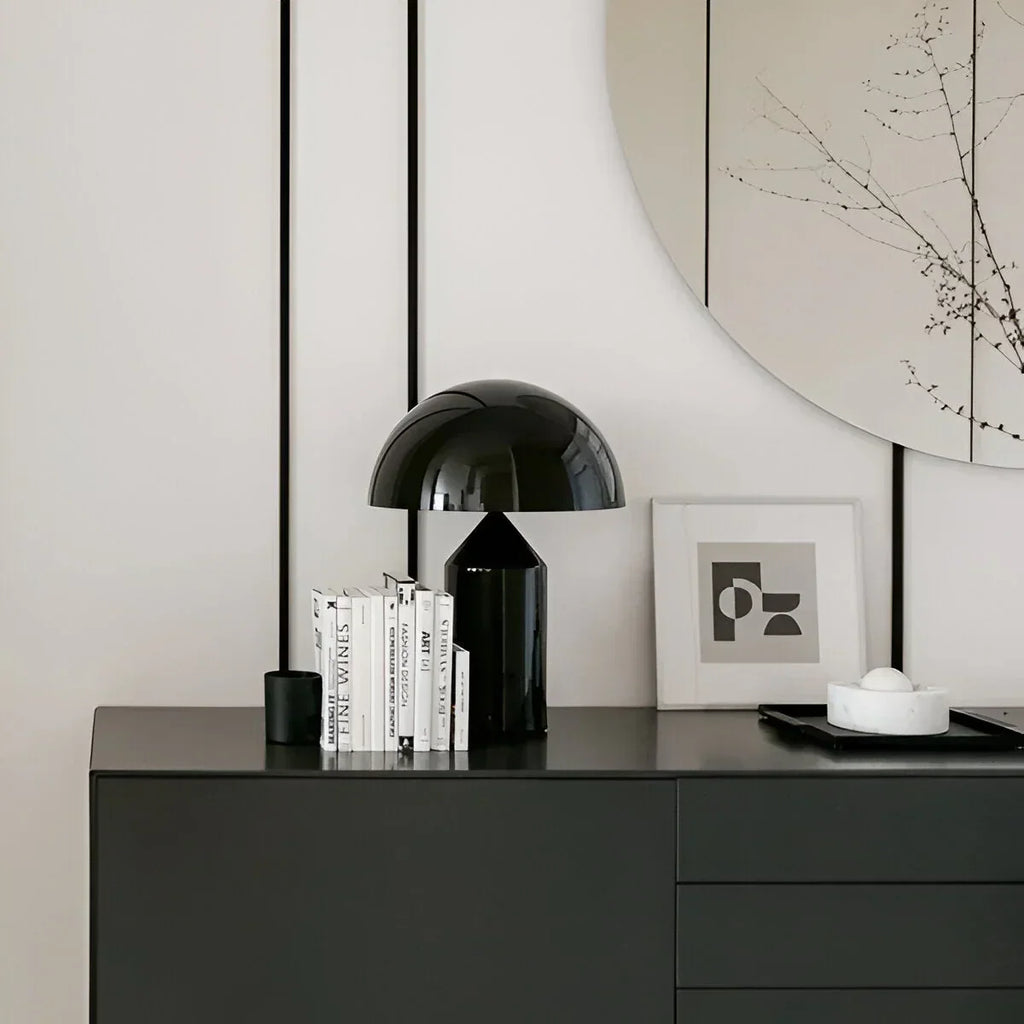 Nordic sculptural table lamp in gold and black by BROKLEN – view 5