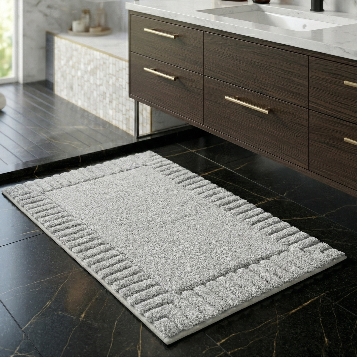 Non-slip quick dry absorbent bath mat by BROKLEN