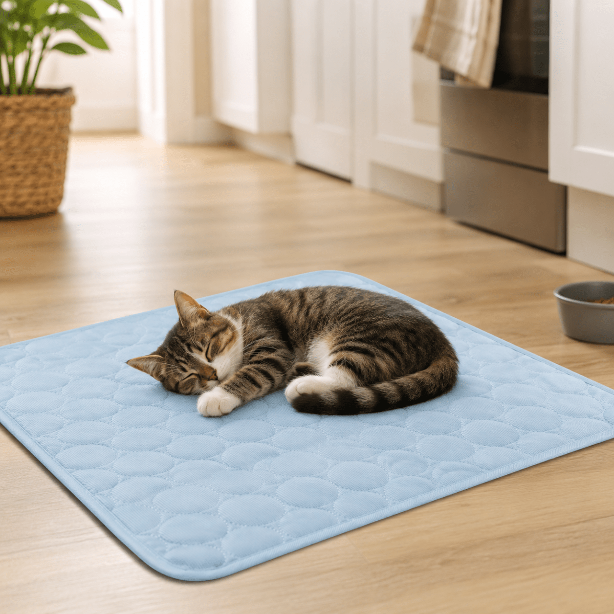 Cooling pet mat for cats and dogs by BROKLEN – view 3