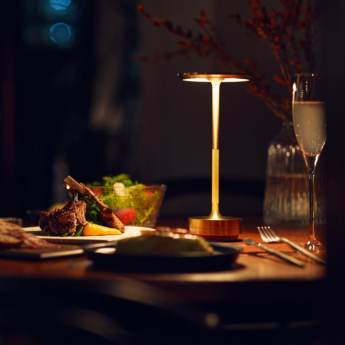 Cordless rechargeable touch dimming table lamp by BROKLEN – view 2