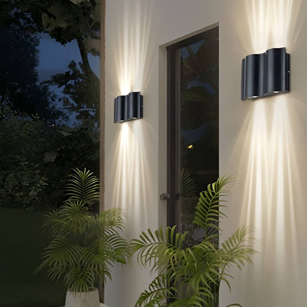 Modern black wave outdoor up and down LED wall light by BROKLEN – view 3